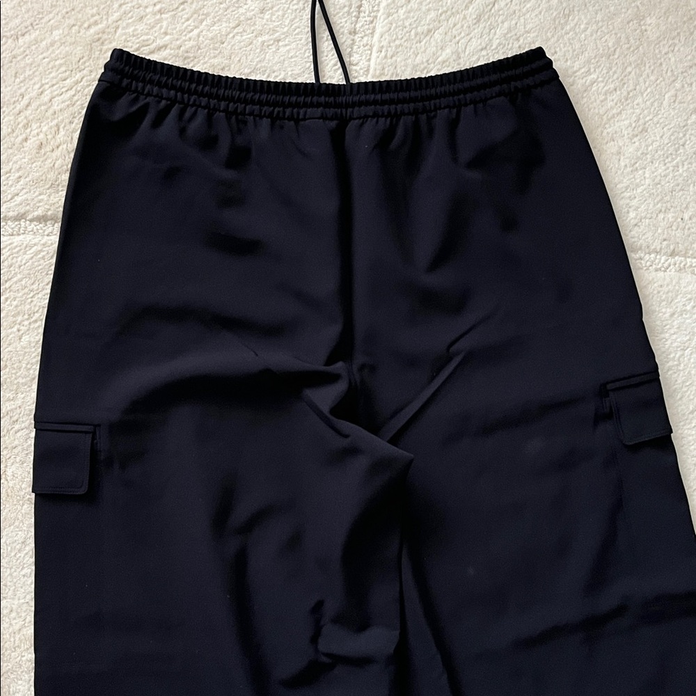Athleta Promenade Cargo Pant In Black - Picture 11 of 11